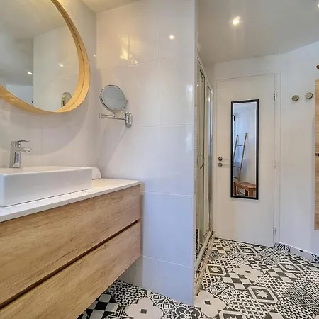 Apartment Immogroom - Sea View - 3 Min From - Ac